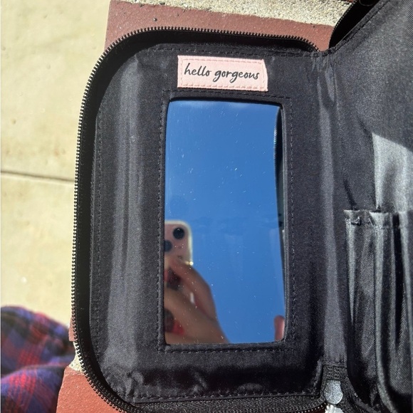 Makeup brush purse - Picture 3 of 3